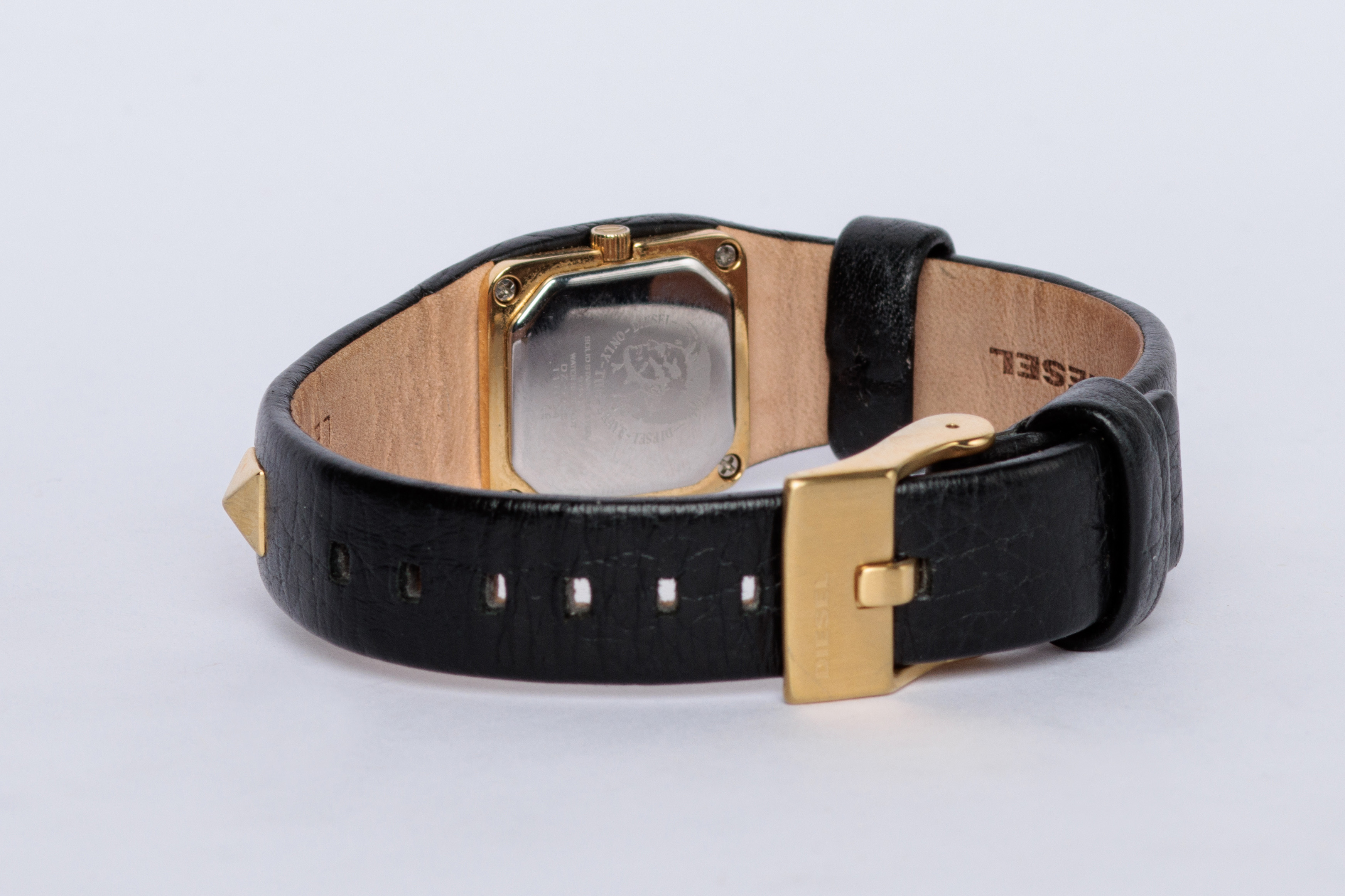 22. RELOJ
